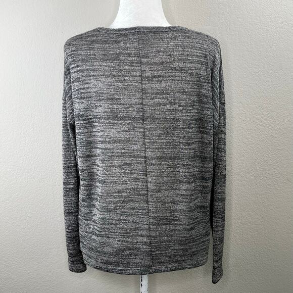 Old Navy Heather Gray Long Sleeve Lightweight Sweater NWT Medium - Picture 2 of 11
